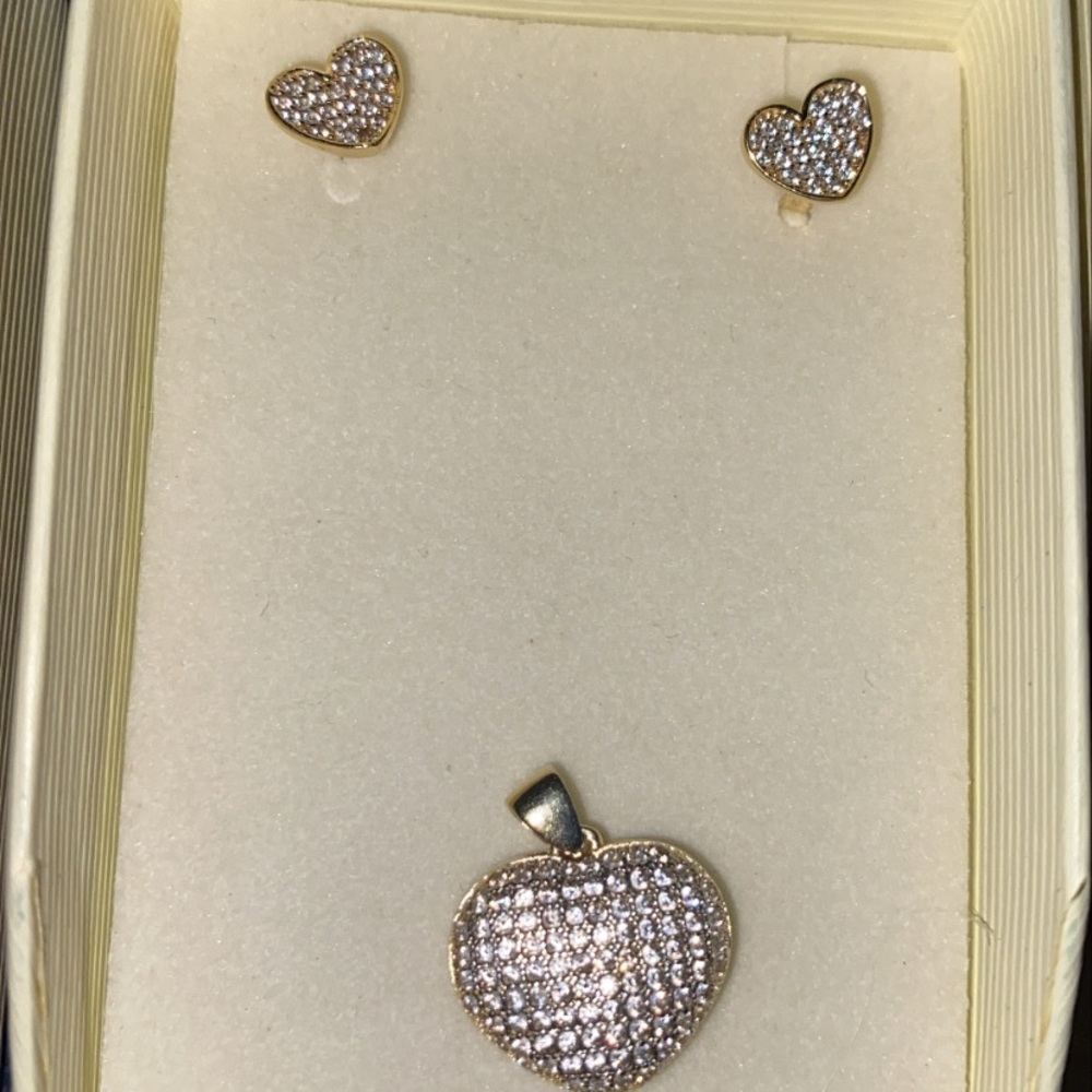 14k earring and matching pendant